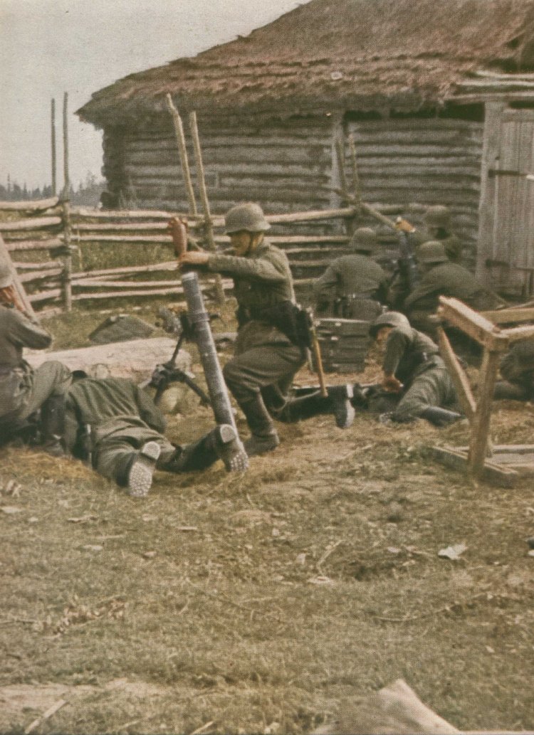 0068_Минометчики за работой, Восточный фронт, май 1943 года..jpg