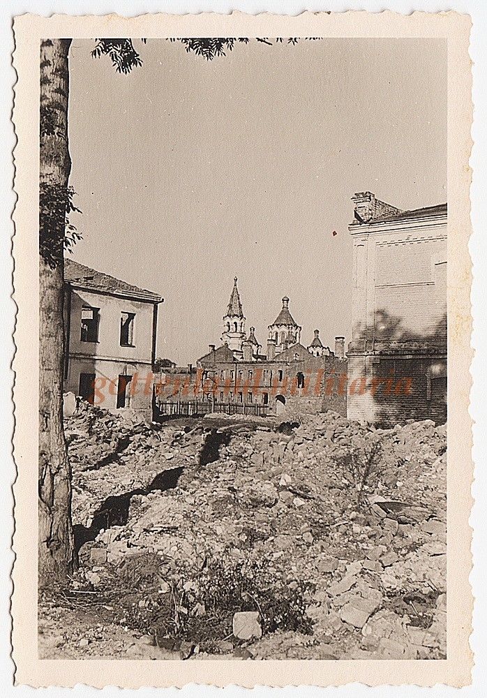 1 Житомир Shitomir Kirche, Ruinen haus, Ukraine, Russland Ostfront 1942.jpg