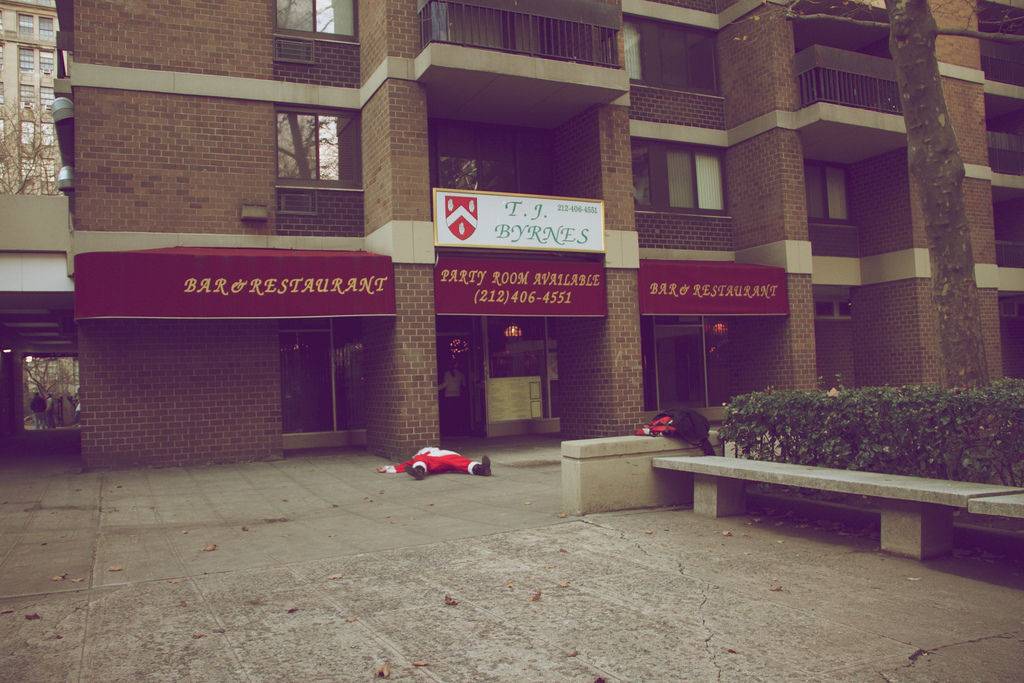 1323814050_santacon_12.jpg