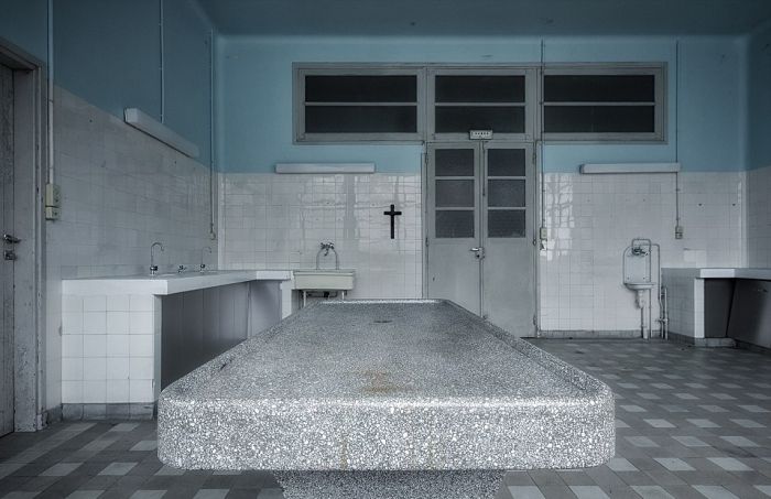 1475820024_abandoned_hospitals_03.jpg