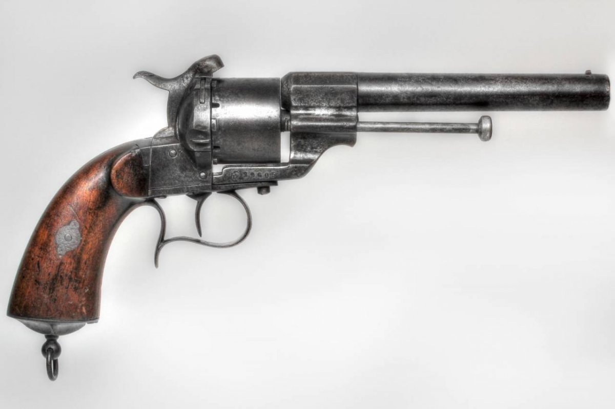 1489081978_15a.-lefaucheux-1854-pinfire-revolver-12-mm.jpg