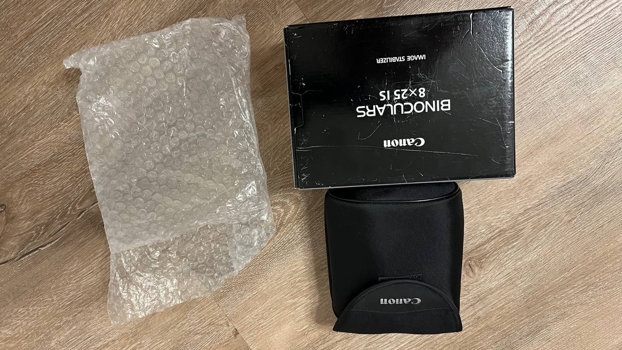Canon 8x25 hot sale is
