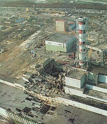220px-Четвертий_реактор_ЧАЕС_1986.jpg