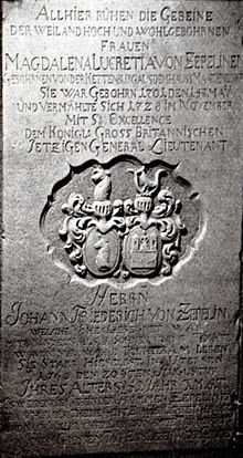 220px-Grabstein_Magdalena_Lucretia_von_Zepelinen_(1701-1760).jpg