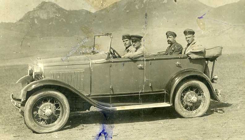 2Ef94leV11A.jpg