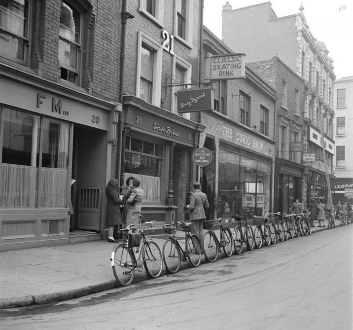 3-17 davy brynes pub.png