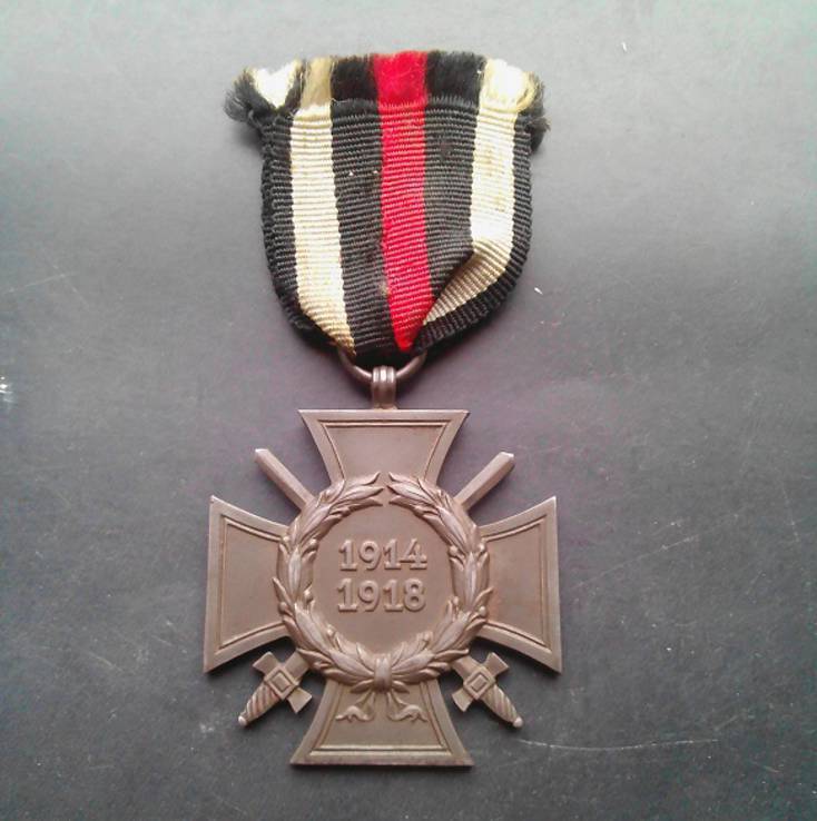 31769877.jpg