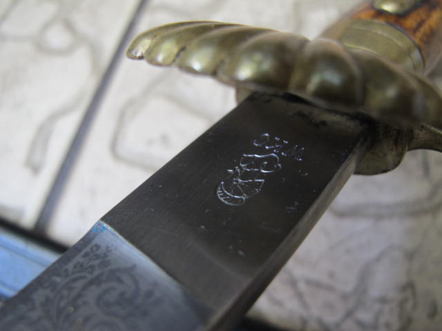 3513216713_4[1].jpg