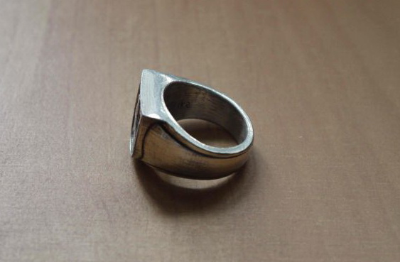 399773648.jpg