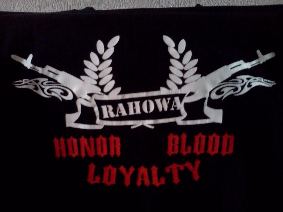494639066_2_1000x700_svitshot-rahowa-honour-blood-loyalty-fotografii.jpg