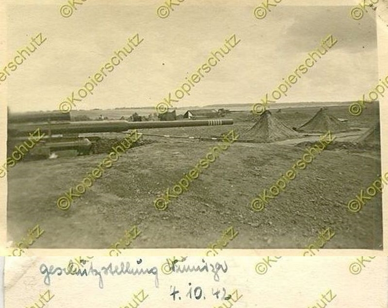 6 Винница Вервольф ПВО Позиция лёгкого орудия 07.10.1942 г. (leichte Flakstellung in Winniza).jpg