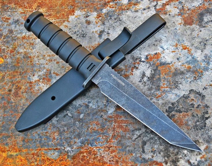 613a272ec554f19d7b6a6df81792b41e--vapen-knifes.jpg