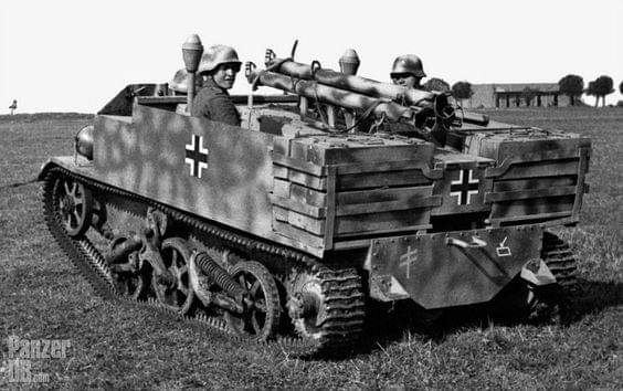 8,8см Raketenpanzerbüchse Panzerschreck43 54 auf Panzerjäger.jpg