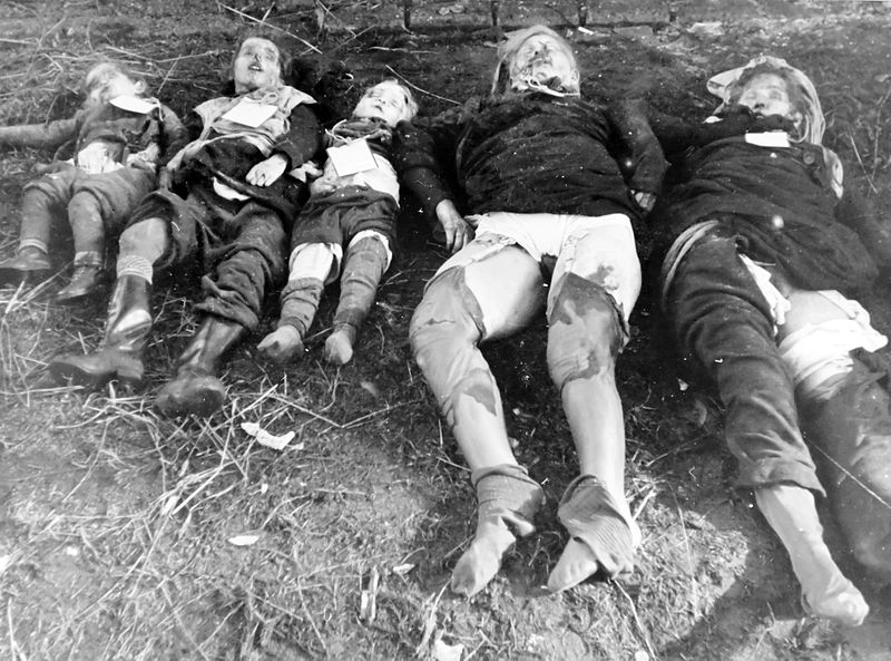 800px-Germans_killed_by_Soviet_army[1].jpg