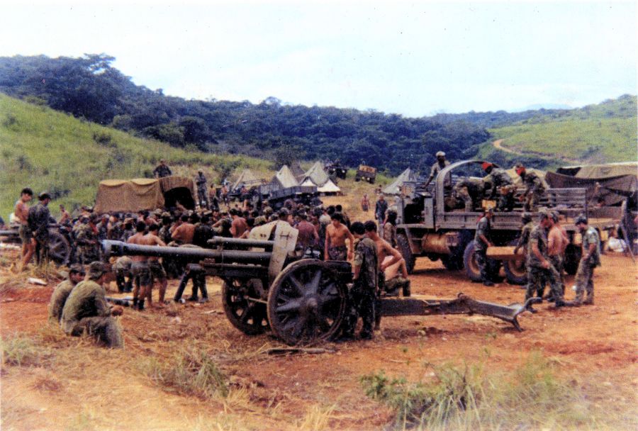 https://reibert.info/attachments/a-rare-pic-of-the-artillery-in-action-in-angola-1972-jpg.1737688/