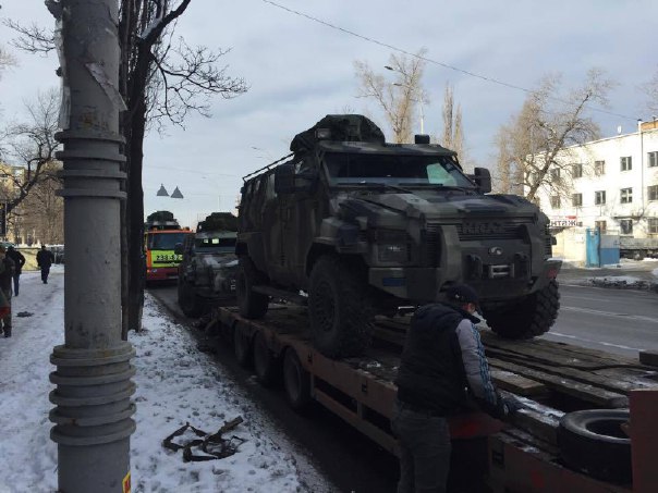 azov car3.jpg
