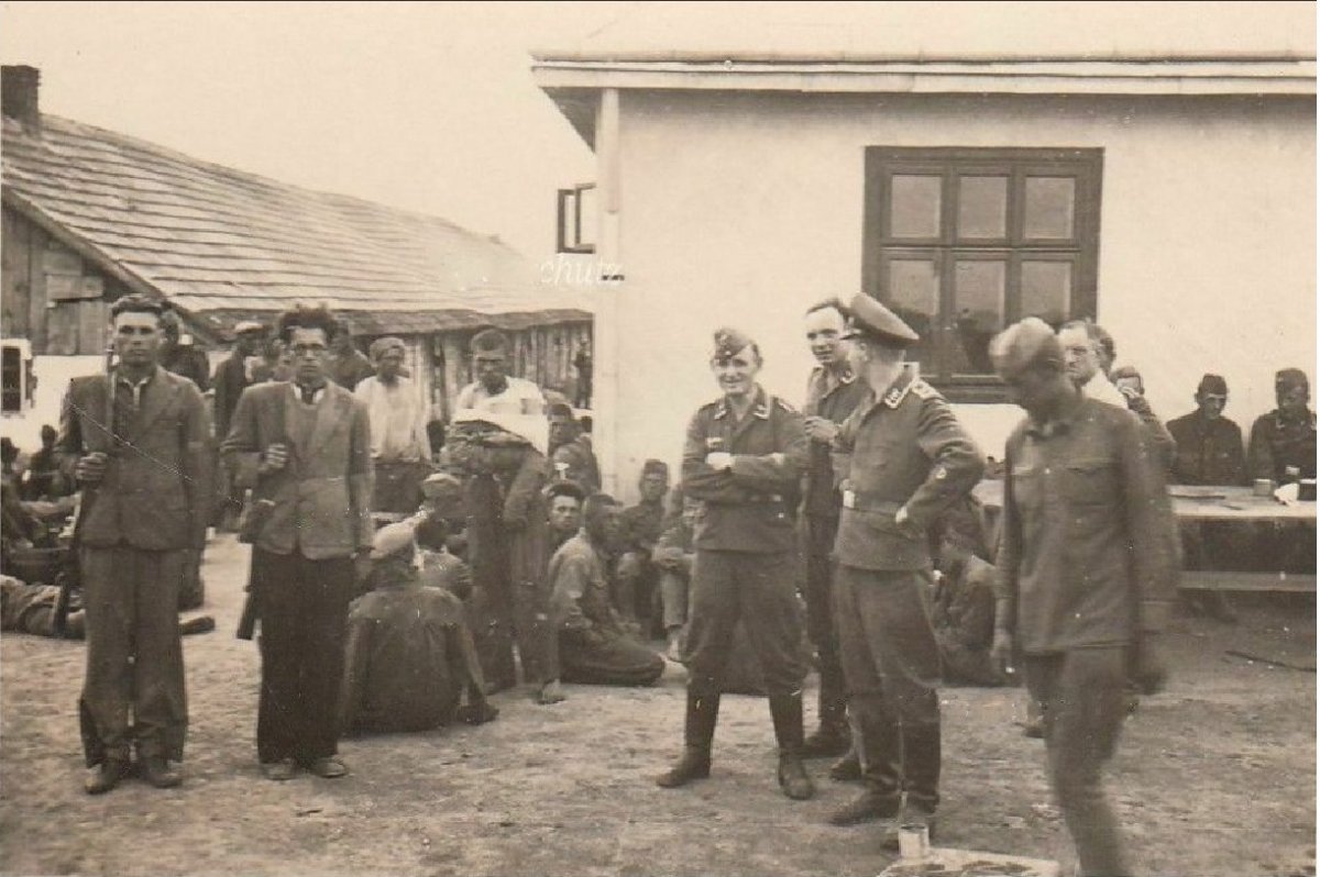 Белая Церковь Военнопленные и хиви 1941-1942 г..jpg