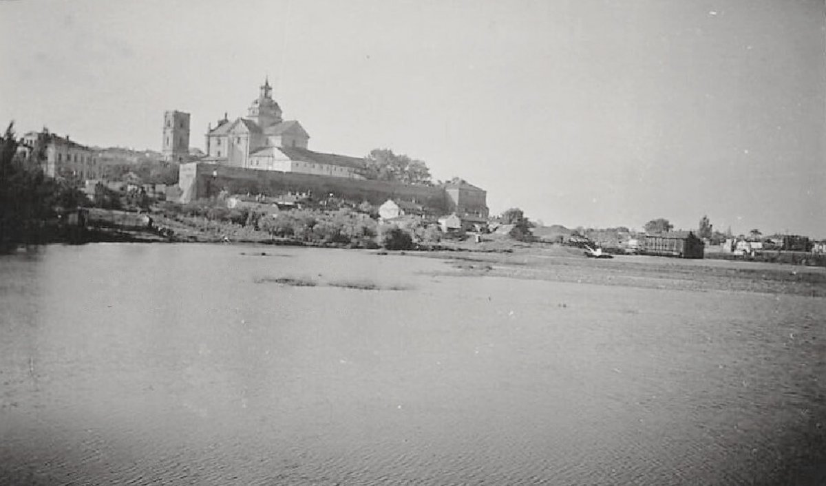 Бердичев (Blick auf das Kloster von Berditschew) 1941-1943 г..jpg