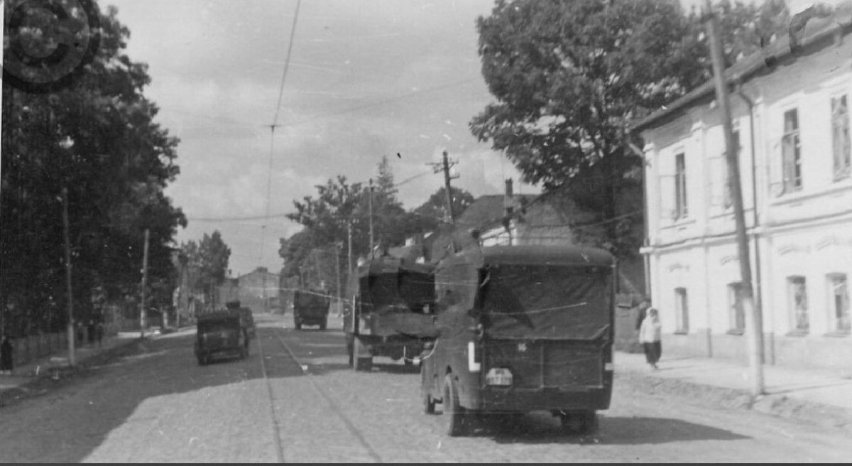 Бердичев Улица 1942 г.  (Berditschew, Straßenszene, Wehrmacht, 1942)-.jpg