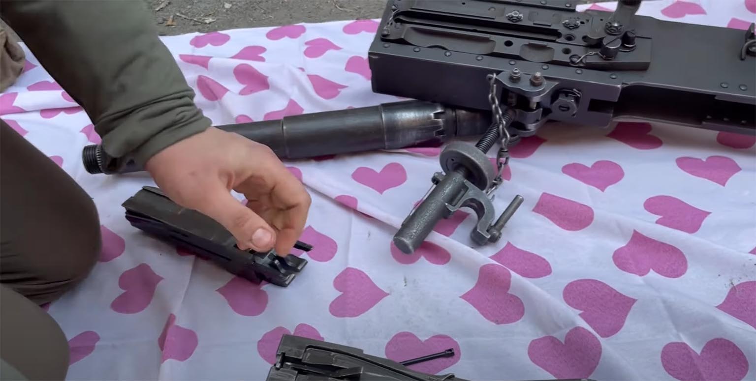 blog-2023-02-12-m2-browning-macnine-gun-disassembly_0036.jpg