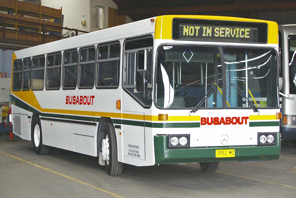 Busabout_3952_MO_-_PMC_bodied_Mercedes-Benz_O405_(Ex_Moorabbin_Transit).jpg
