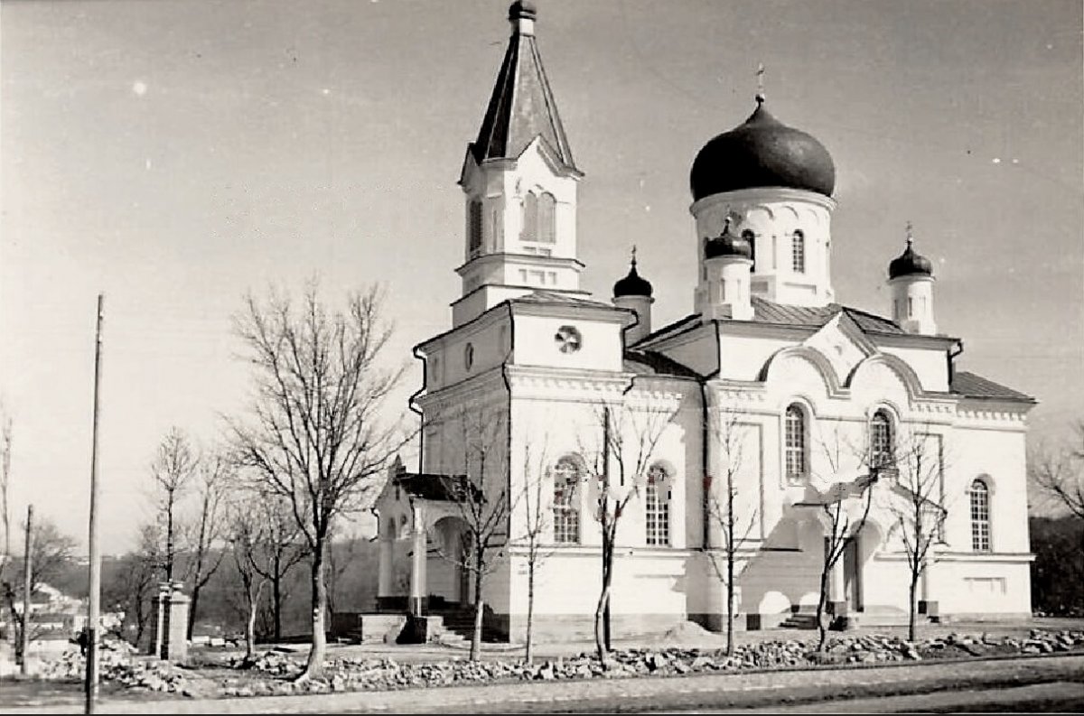 Церковь Покрова Пресвятой Богородицы (Kirche Kathedrale in Kamenez-Podolsk) 1941-1943 г..jpg