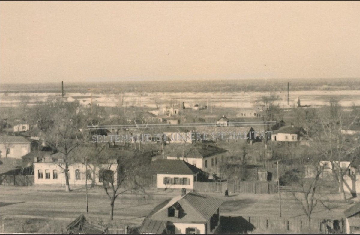 Черкассы WK 2, 1943, Ansicht, Tscherkassy, am Dnepr=.jpg