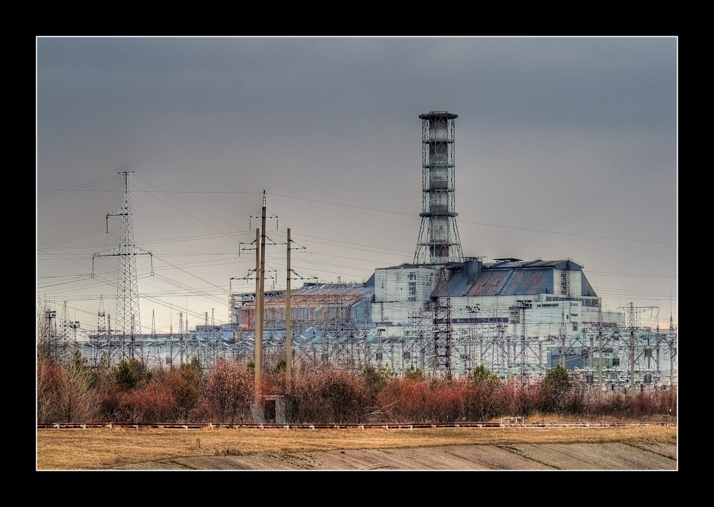 Чернобыльская аэс радиус. Припять Чернобыль атомная станция. Чернобыль 4 реактор. АЭС Припять 4 энергоблок.