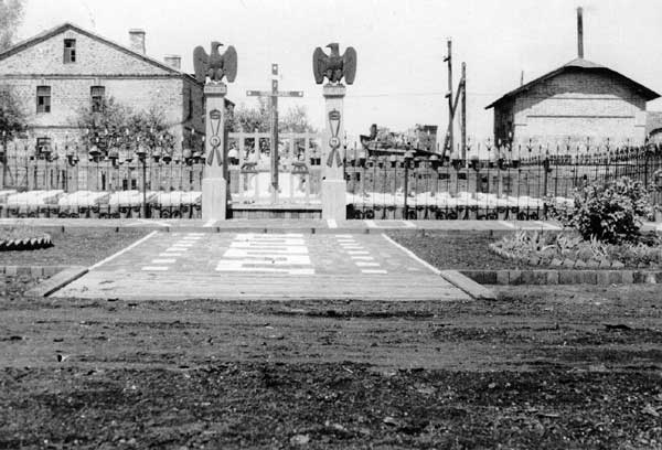 CIMITERO-UGLEGORSK.jpg