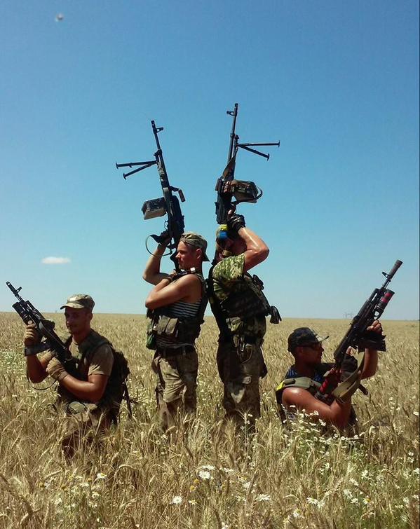 CJEpjjkUwAA2r4X.jpg