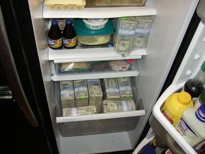 деньги-в-холодильнике.jpg