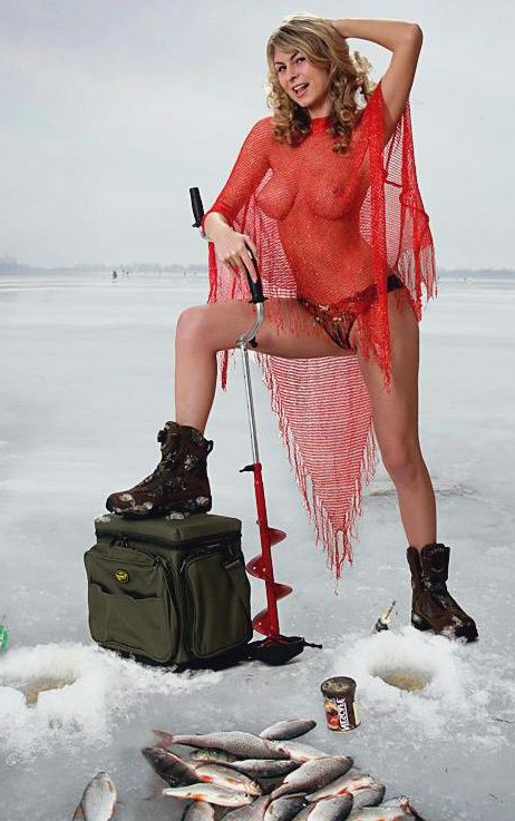 devushka-lovit-rybu.jpg