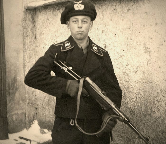 DFPb_9fagn4.jpg
