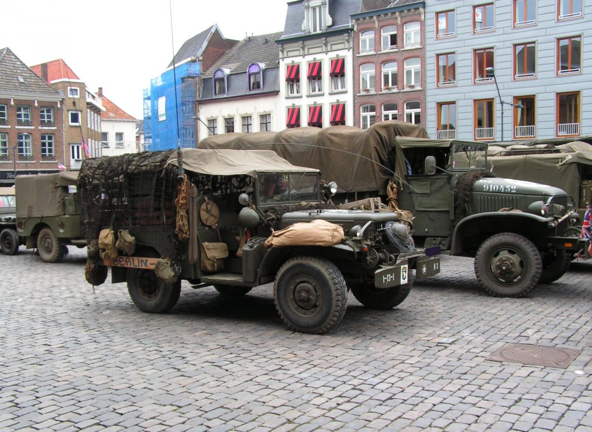 dodzh_vs-b823f94e45f0919b457da3899c3211d3.jpg