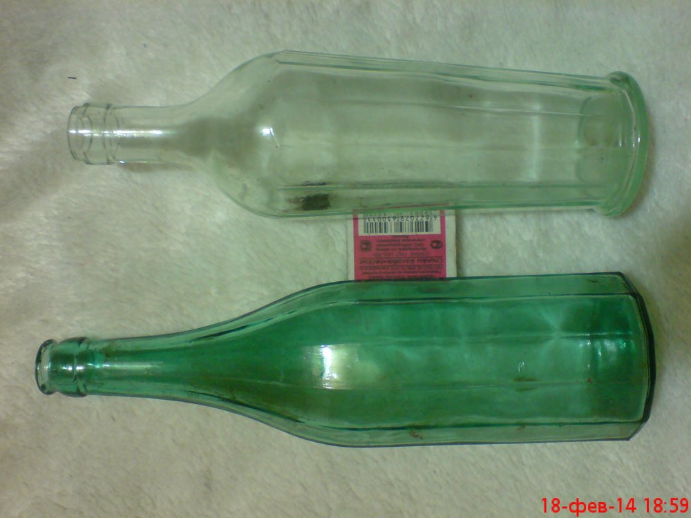 Бутылочки ссср. Граненая бутылка. Старинная граненая бутылка. Бутылка стеклянная граненая. Советские бутылки.