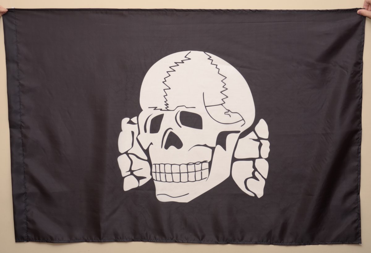 Флаг Тотенкопф. Дивизия СС Тотенкопф. Знамя СС Тотенкопф. Мертвая голова Тотенкопф.