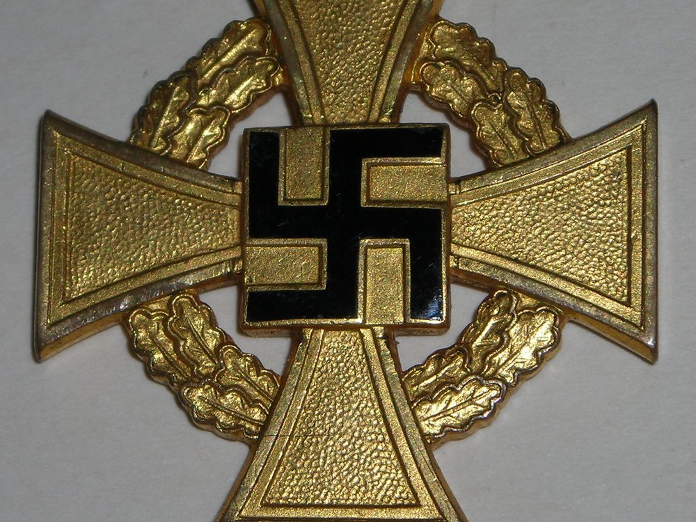 Фашистские медали. Крест 3 рейха. Ордена 3 рейха. Немецкий крест третьего рейха. Ордена фашистской Германии.