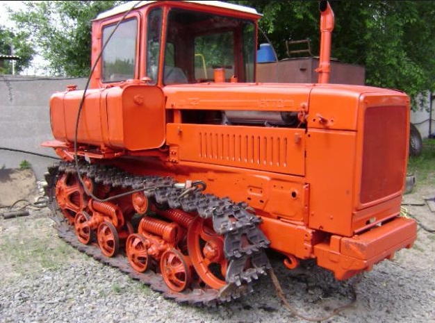 ДТ-75-трактор-2.jpg