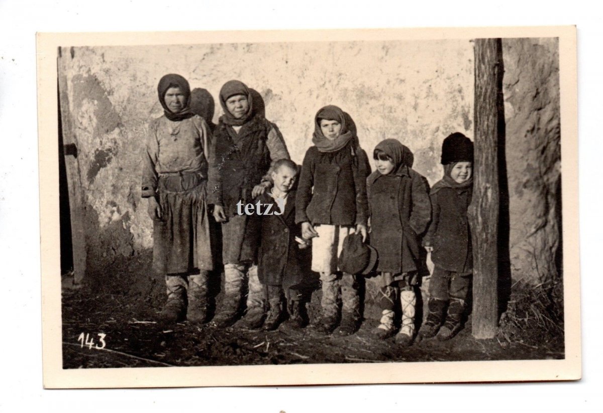 e25-Russland-Ukraine-1941-Einheimische-Kinder-Jugend-Bettler.jpg