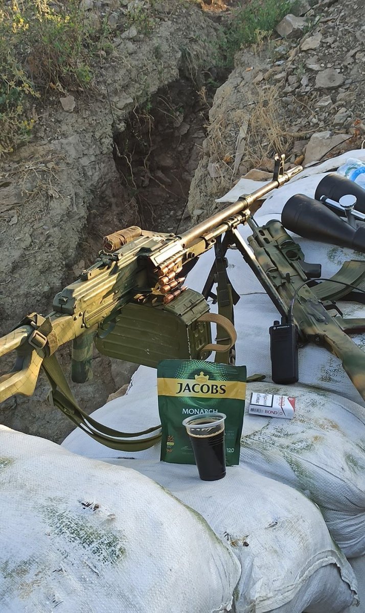 EeoVtU1XgAItWOO.jpg