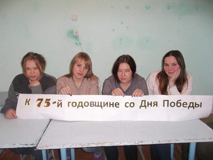 EOptq8fX0AAk1Kj.jpg