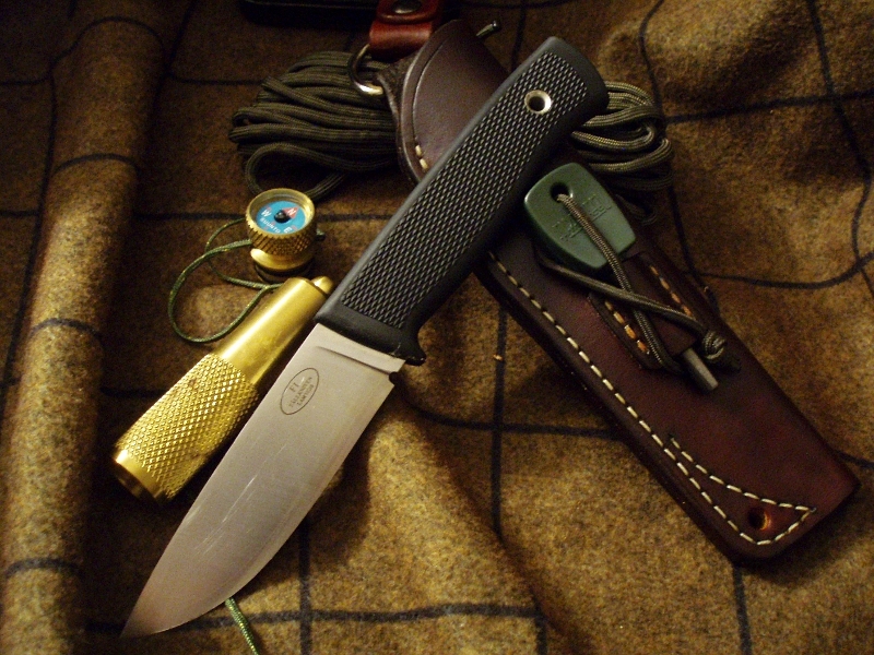 fallkniven01a.jpg
