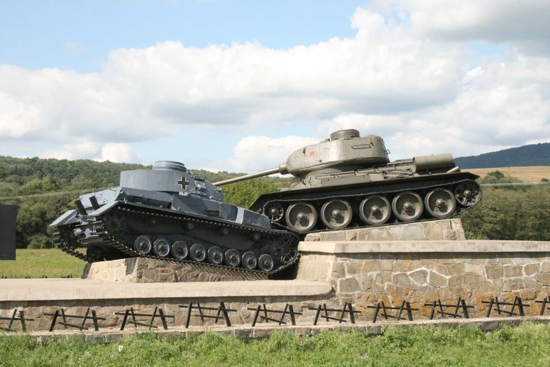 fdfe87ea8af044699c79a0585534a755_fitted_800x3000.jpg