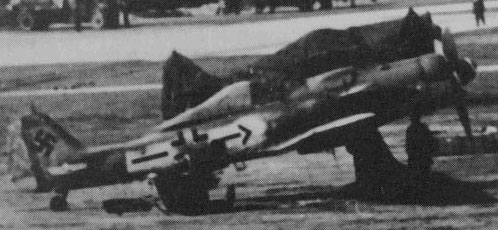 Focke-Wulf-Fw-190D9-SG2-(-+-Rudel-Grossenhain-1945-01.jpg