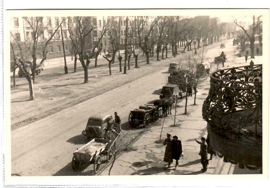 Foto-AK-Dnipropetrowsk-Ukraine-2WK-Besatzung-März-1943.jpg