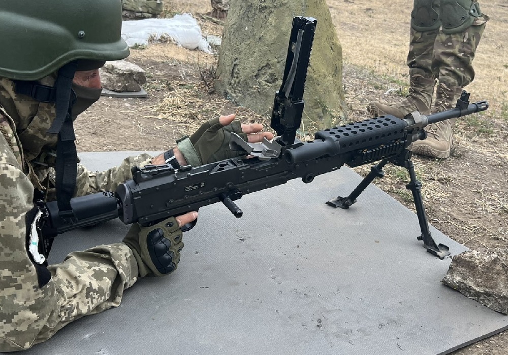 FZTsPDqWQAEiX-A.jpg