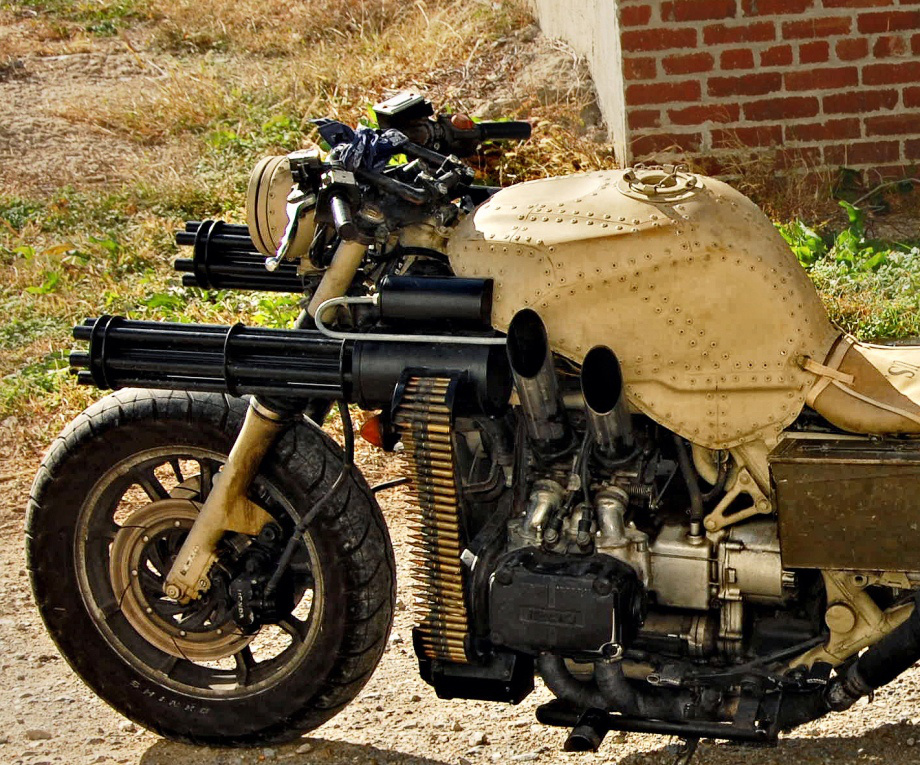 gatling-gun-motorcycle-920-8.jpg