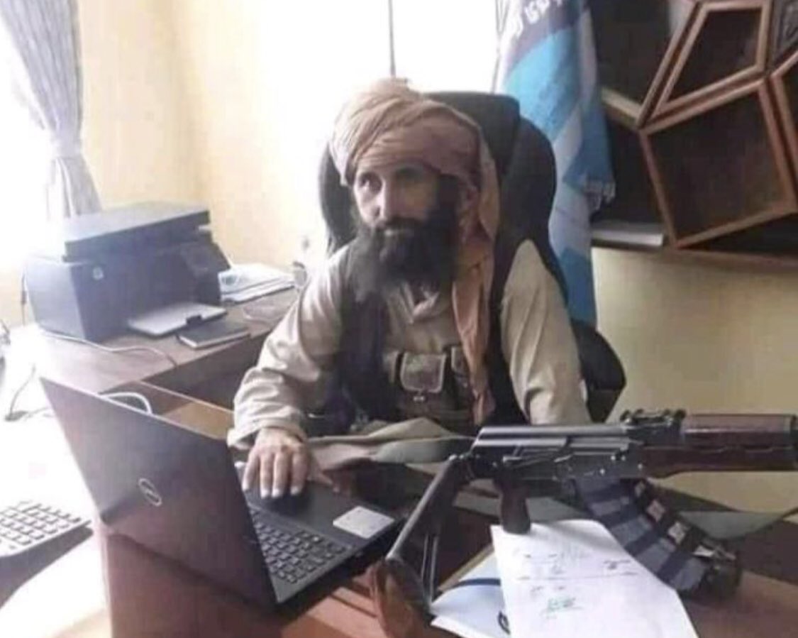 GEJw9iLXYAIrdCx.jpg