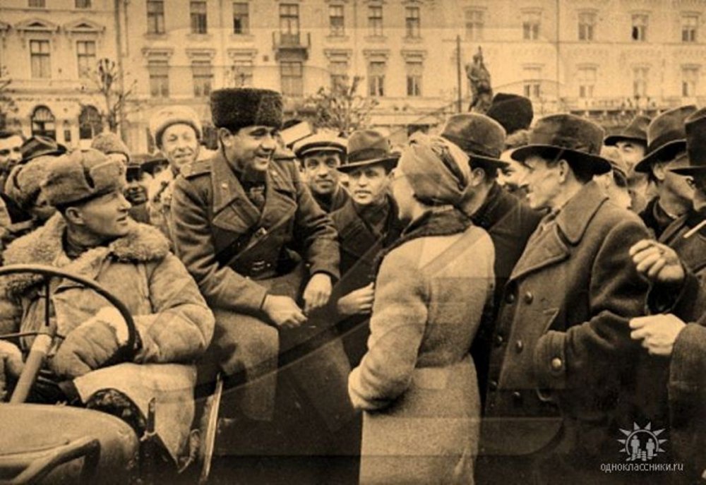 getImageCA0M545T.jpg