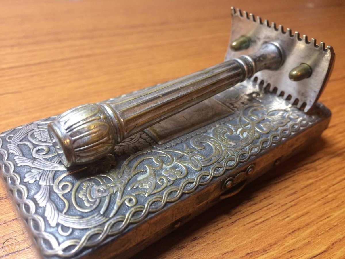 gillette-1909-abc-pocket-edition_1_6fa1cb03f0ca204f7f7a8d83a5607247.jpg